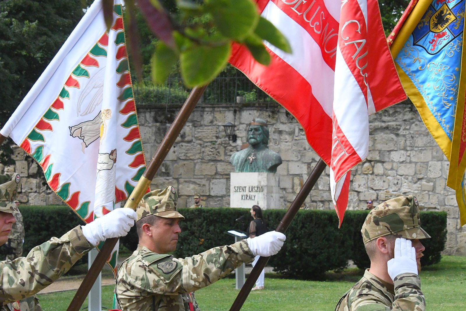 Egyszerre vezetett és szolgált – Szent Lászlóra, a lovagkirályra emlékeztek